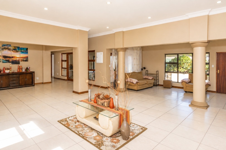 4 Bedroom Property for Sale in Kosmos Ridge North West